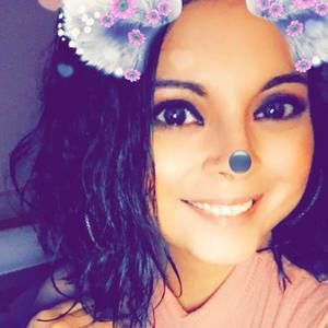 Meet your Posher, Daniella